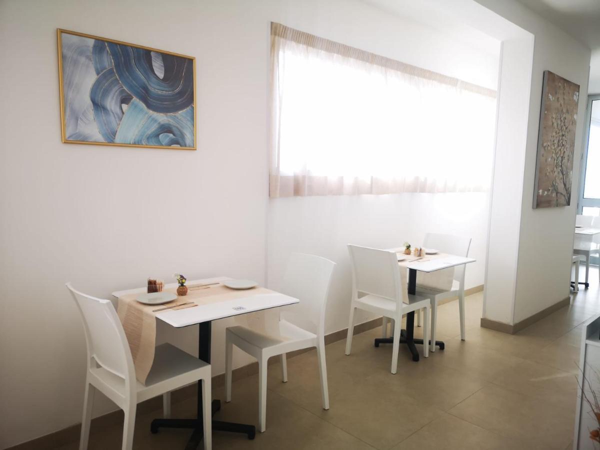 Hotel Mare Blu Torre dell'Orso Εξωτερικό φωτογραφία
